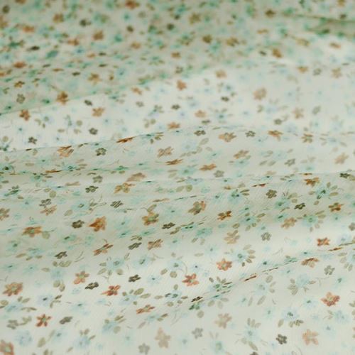Hedvábný šifon ivory, drobné mintové a hnědé kytky, š.135