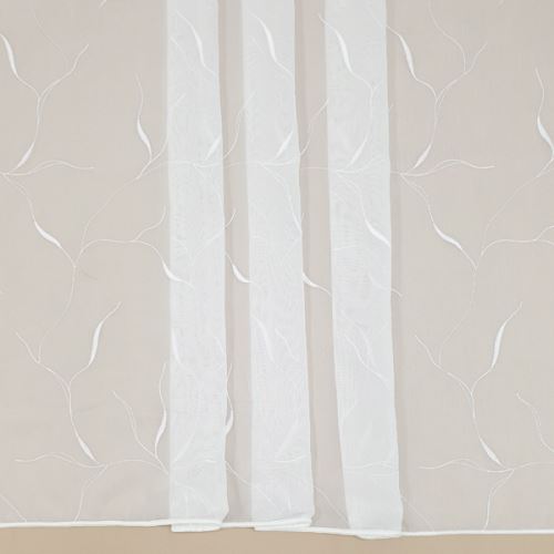 Voálová záclona bílá, bíle vyšívané větvičky, v.290cm