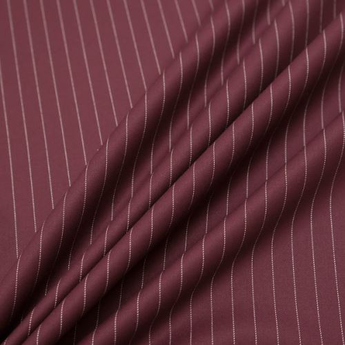 Kostýmovka bordó, tenký bílý proužek, š.145