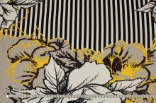 Úplet béžový 18753, černobílé pruhy a velké květy, š.145