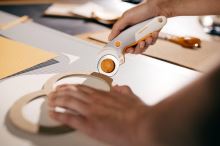 Řezací kolečko Fiskars Titanium 1066041, průměr 45 mm (6)