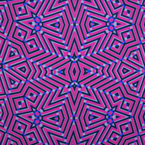 Satén růžovo-šedý geometrický vzor, š.145