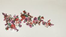 Šifón biely, červený kvet, š.145