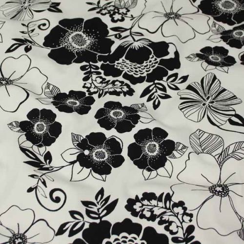 Bavlna smetanová, černý květ, š.150