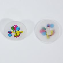 Knoflík 12´´ dětský motiv čáp, průměr 16 mm