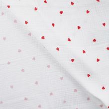 Mušelín biely, červená srdiečka, š.135 (1)