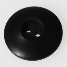 Gombík čierny K32-15, priemer 20 mm.